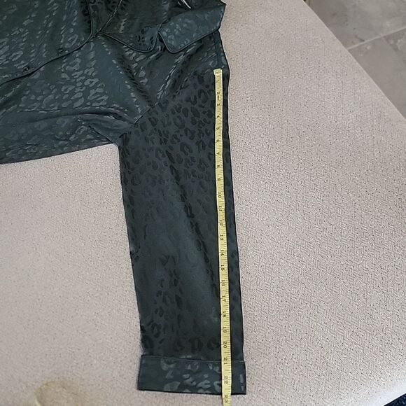 INC International Concepts Emerald Green Cheetah Print Pajama Set - Size Large - Picture 6 of 13